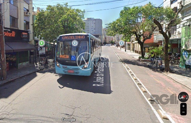 Casa Comercial à venda , 333m², Rua José do Patrocinio no bairro Cidade Baixa em Porto Alegre