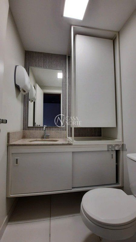 Sala Comercial à venda , 38m², 1 vaga, Rua Ramiro Barcelos no bairro Bom Fim em Porto Alegre