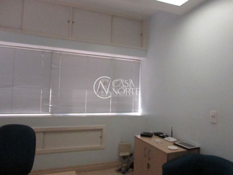 Sala Comercial à venda , 40m², 1 vaga, Avenida Cristóvão Colombo no bairro São João em Porto Alegre