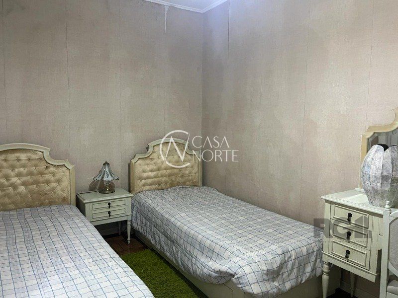 Apartamento à venda com 3 quartos, 117m², 1 suíte, 2 vagas, Rua Felicíssimo de Azevedo no bairro Auxiliadora em Porto Alegre