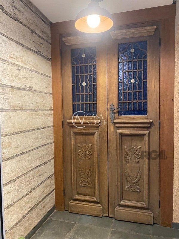 Casa de Condomínio à venda com 3 quartos, 230m², 1 suíte, Avenida Coronel Marcos no bairro Pedra Redonda em Porto Alegre