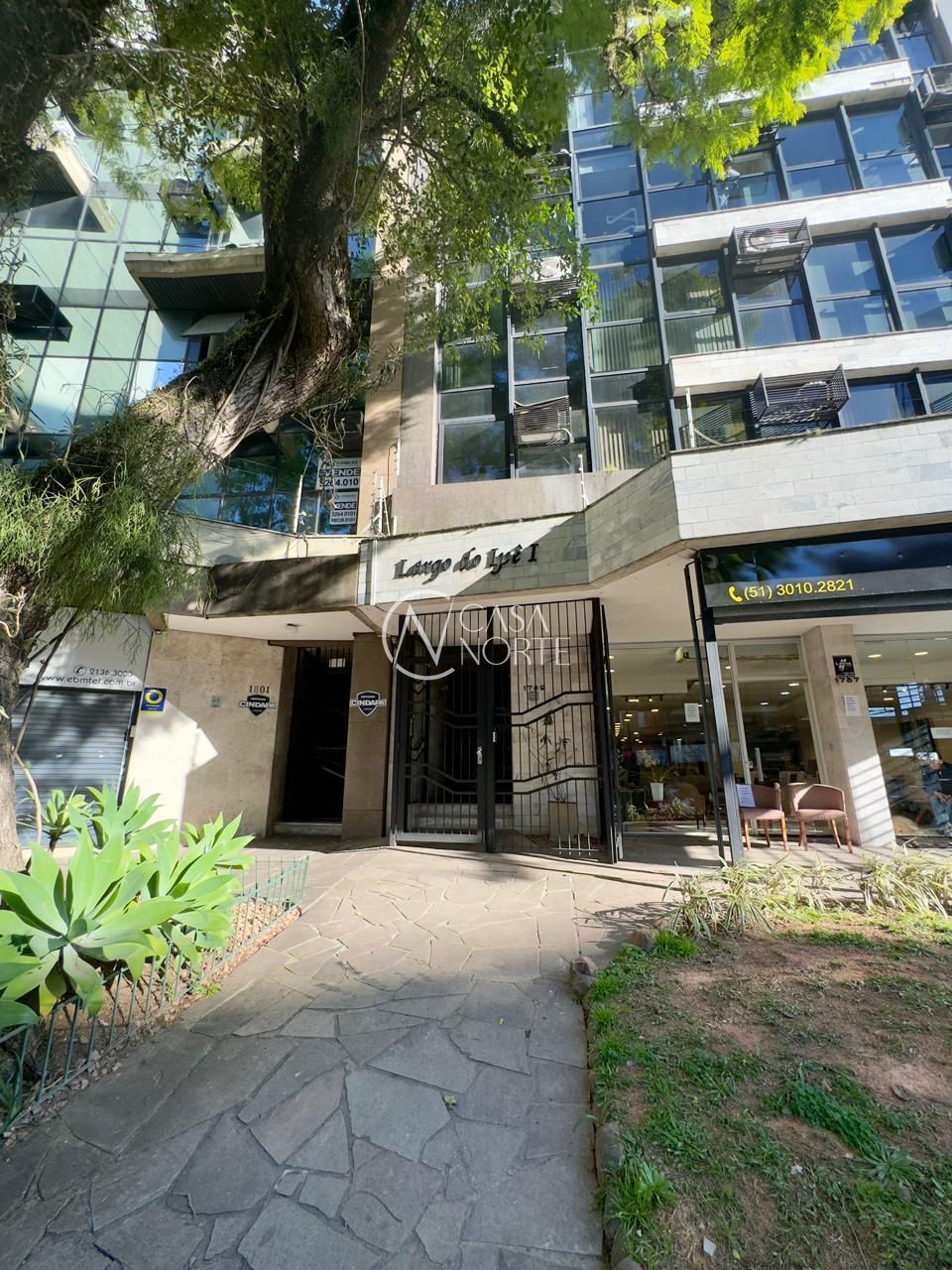 Sala Comercial à venda com 3 quartos, 35m², Avenida Cristóvão Colombo no bairro Moinhos de Vento em Porto Alegre