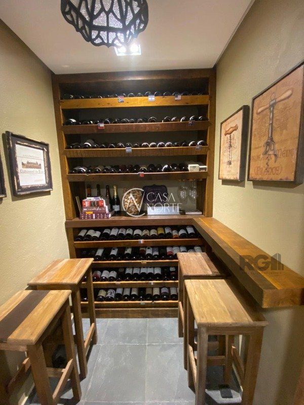 Casa de Condomínio à venda com 3 quartos, 230m², 1 suíte, Avenida Coronel Marcos no bairro Pedra Redonda em Porto Alegre