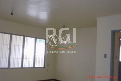 Casa à venda com 3 quartos, 180m², 1 suíte, 3 vagas, Rua Angelo Barcelos no bairro Vila João Pessoa em Porto Alegre