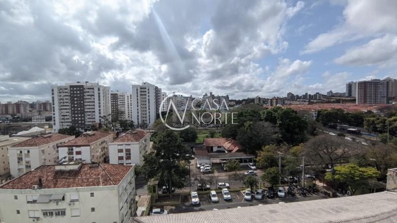 Apartamento à venda com 2 quartos, 63m², 1 suíte, 1 vaga, Praça Doutor Gastao Santos no bairro Passo da Areia em Porto Alegre