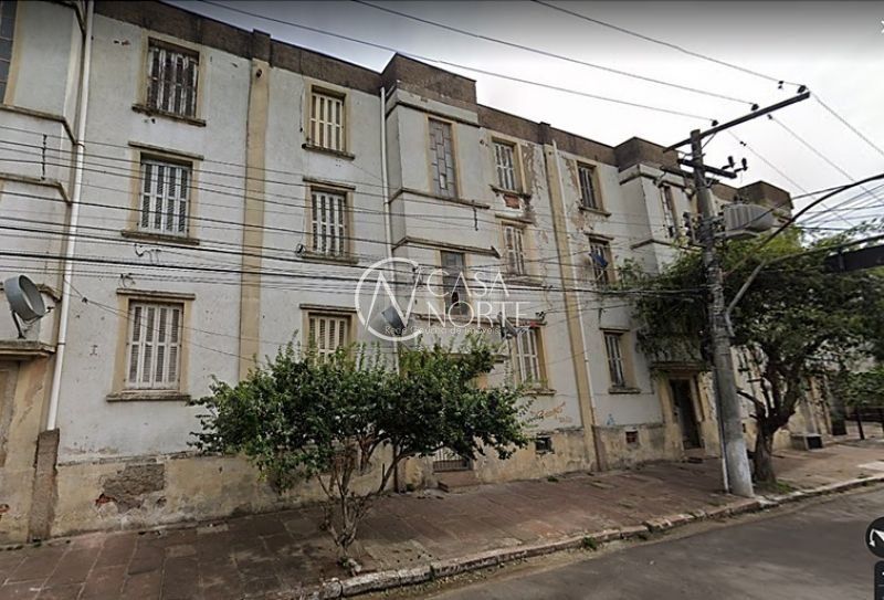 Prédio Residencial à venda com 21 quartos, 1800m², Rua Gaspar Martins no bairro Floresta em Porto Alegre