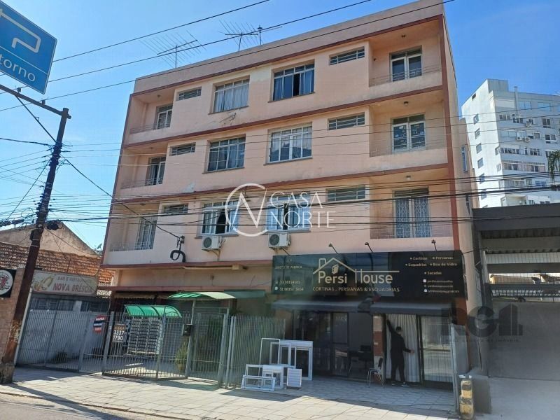 Apartamento à venda com 2 quartos, 55m², Avenida Benjamin Constant no bairro São João em Porto Alegre