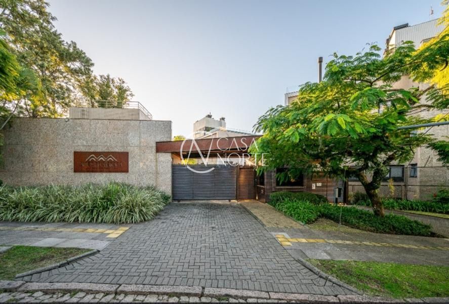 Apartamento à venda com 3 quartos, 379m², 3 suítes, 4 vagas, Rua Maracá no bairro Vila Assunção em Porto Alegre