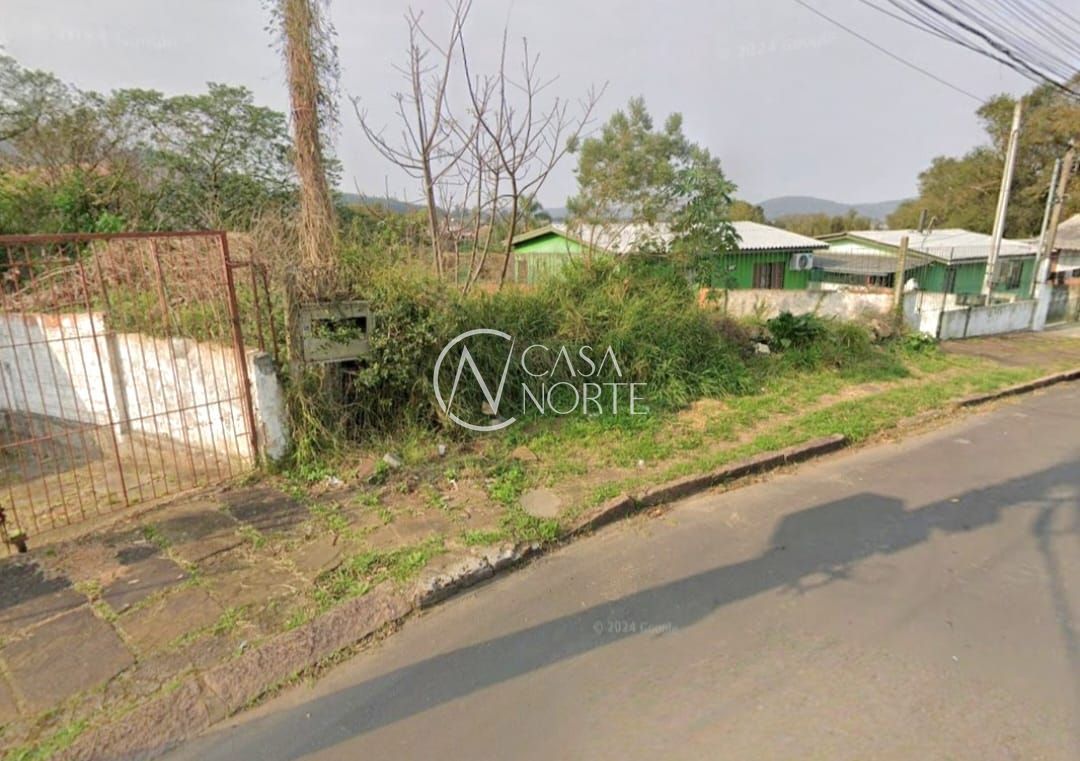 Terreno à venda  com 355m², Rua dos Guenoas no bairro Guarujá em Porto Alegre