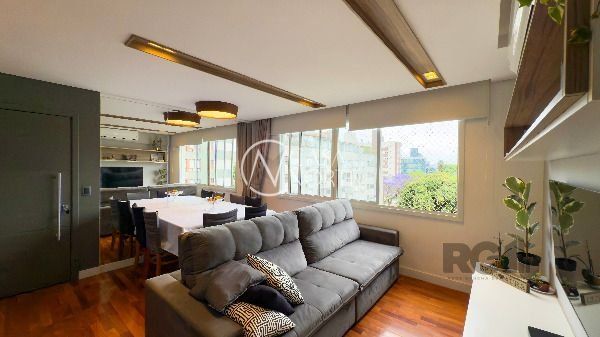 Apartamento à venda com 3 quartos, 92m², 1 suíte, 1 vaga, Rua São Manoel no bairro Rio Branco em Porto Alegre