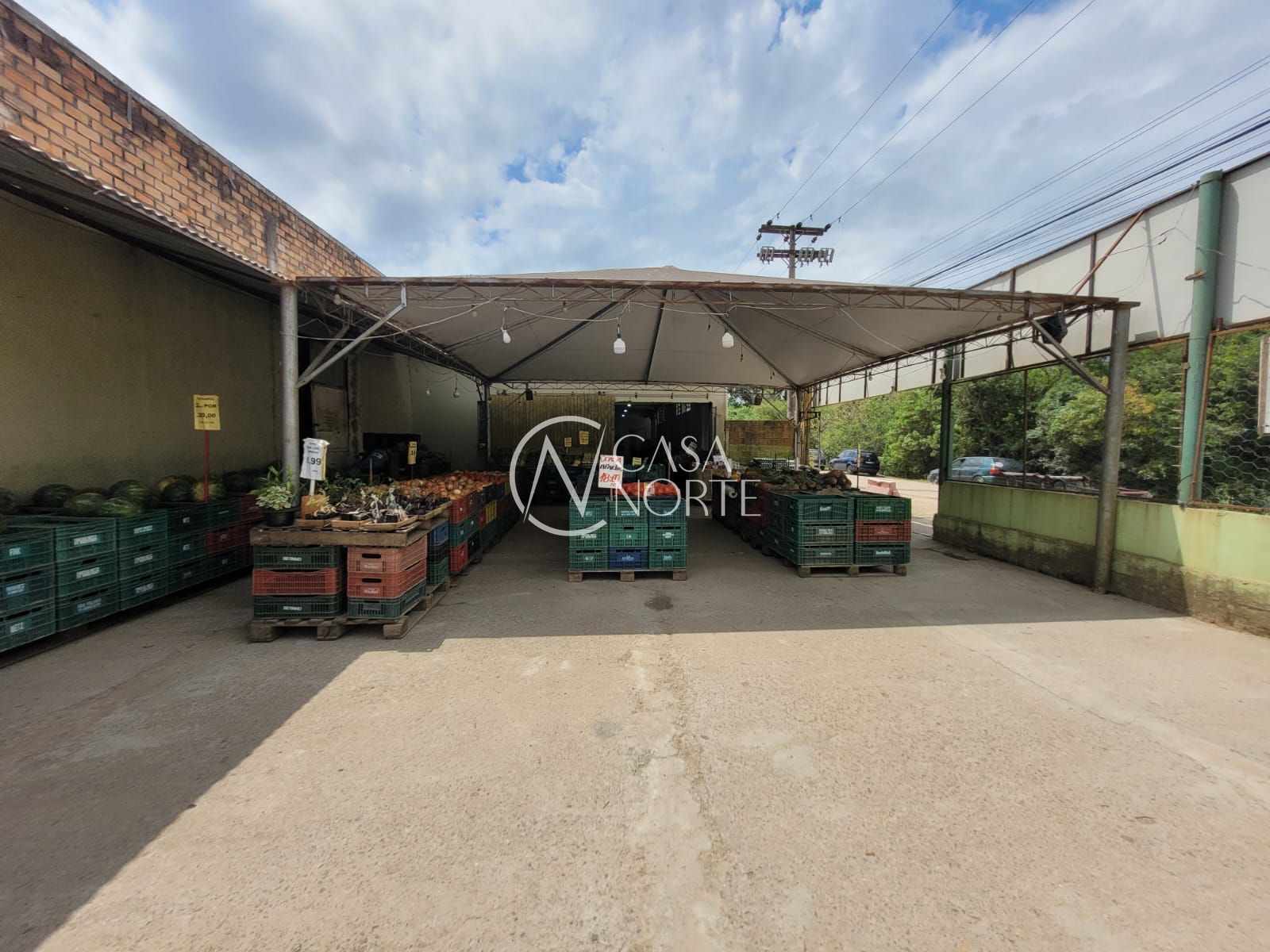 Casa à venda com 3 quartos, 368m², 1 suíte, 1 vaga, Avenida Principal da Ponta Grossa no bairro Ponta Grossa em Porto Alegre