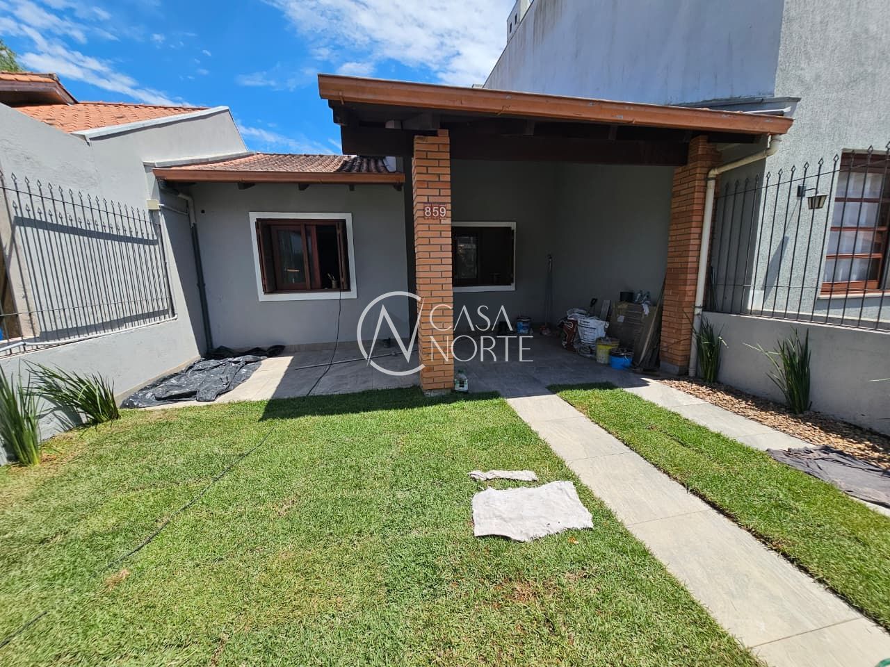 Casa à venda com 3 quartos, 100m², 1 suíte, 2 vagas, Rua Guatambu no bairro Hípica em Porto Alegre