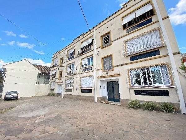 Apartamento à venda com 2 quartos, 84m², Avenida Niteroi no bairro Medianeira em Porto Alegre