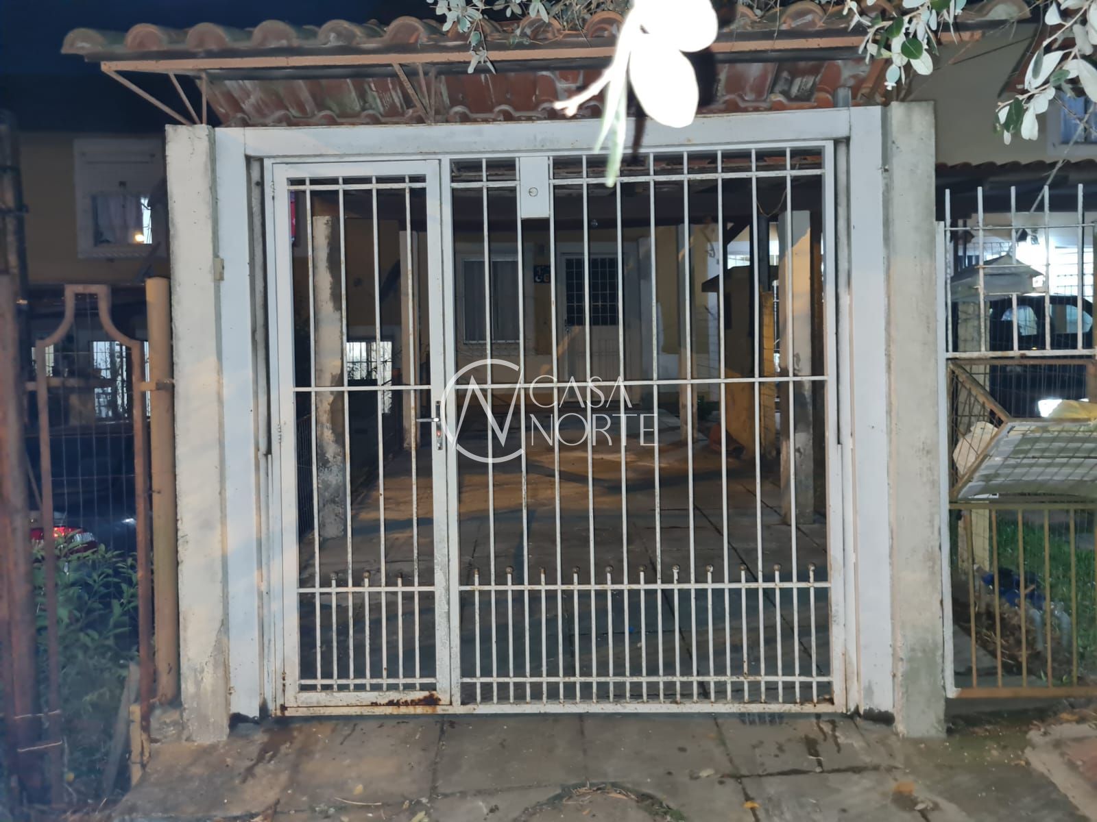 Casa à venda com 2 quartos, 85m², 1 vaga, Rua Alcebíades Ribeiro no bairro Aberta dos Morros em Porto Alegre