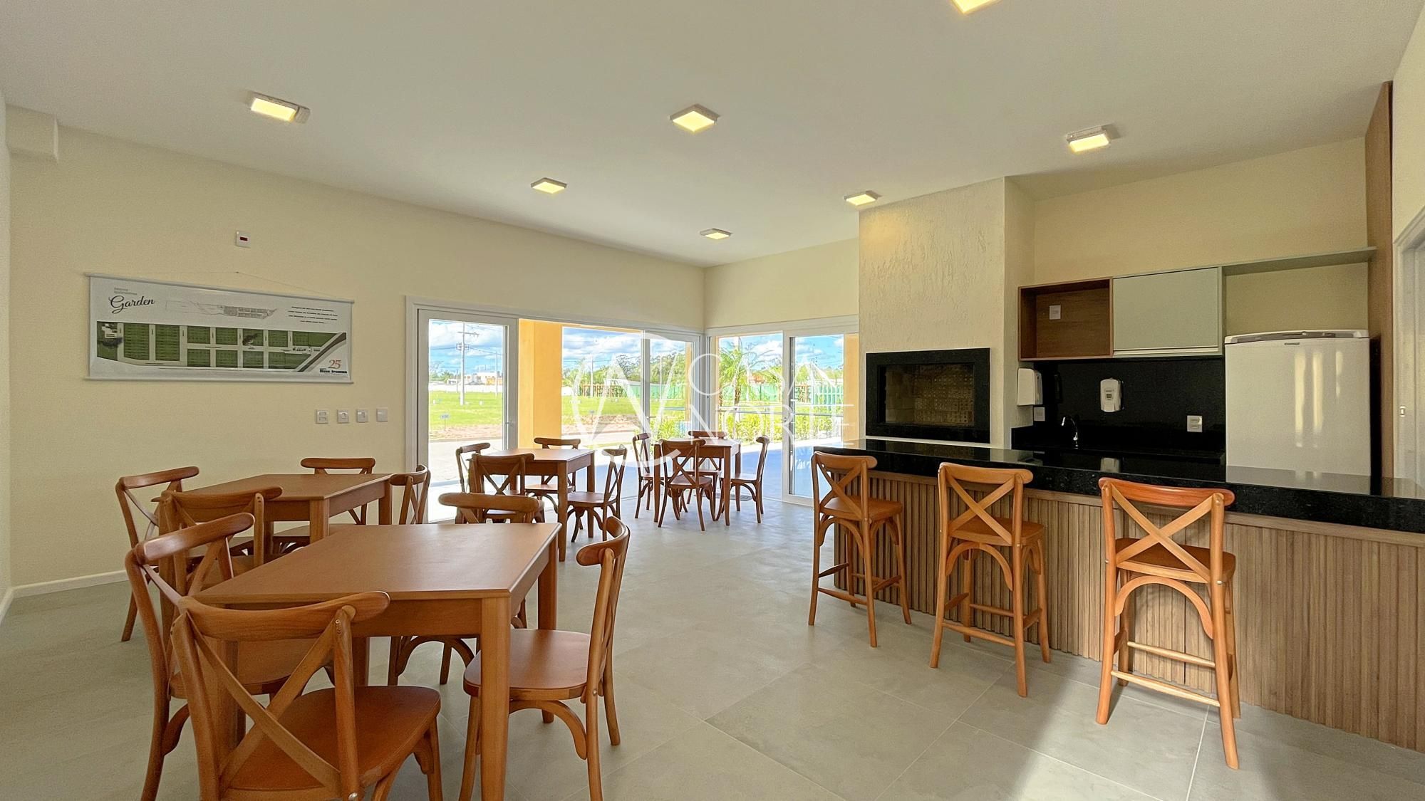 Terreno à venda  com 189m², Avenida Juca Batista no bairro Hípica em Porto Alegre