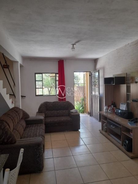 Casa à venda com 2 quartos, 77m², 1 vaga, Rua Associação Atlética Trienon no bairro Belém Novo em Porto Alegre