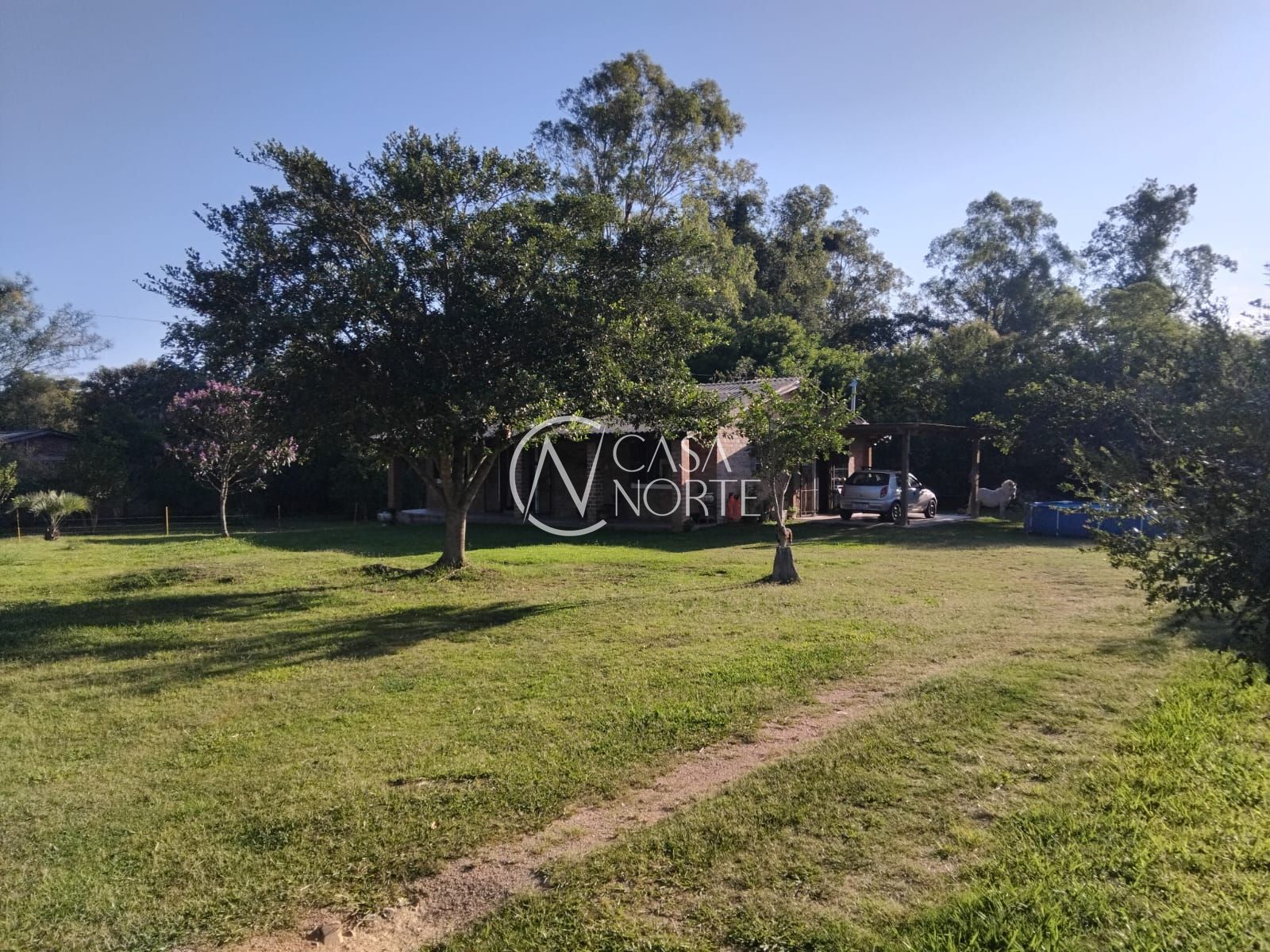 Sítio à venda com 2 quartos, 128m², 2 vagas, Rua Oscar Ferreira Duarte no bairro Lageado em Porto Alegre