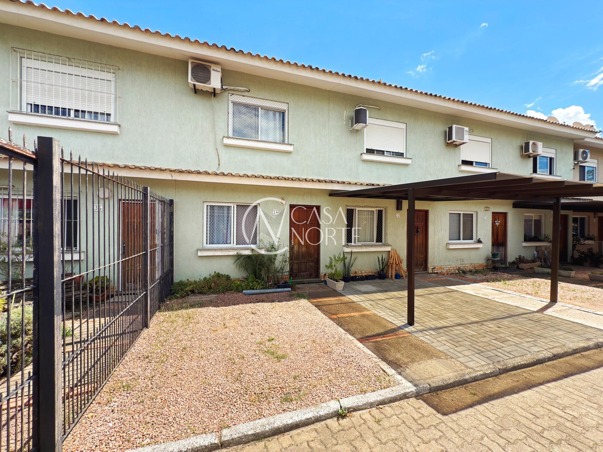 Casa de Condomínio à venda com 2 quartos, 97m², 1 vaga, Rua Dorival Castilhos Machado no bairro Aberta dos Morros em Porto Alegre