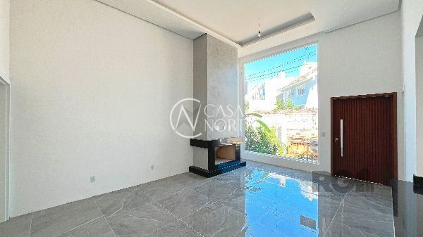 Casa de Condomínio à venda com 3 quartos, 111m², 1 suíte, 2 vagas, Rua Carlos Maximiliano Fayet no bairro Hípica em Porto Alegre