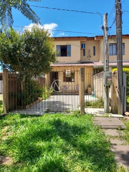 Casa à venda com 2 quartos, 77m², 1 vaga, Rua Associação Atlética Trienon no bairro Belém Novo em Porto Alegre