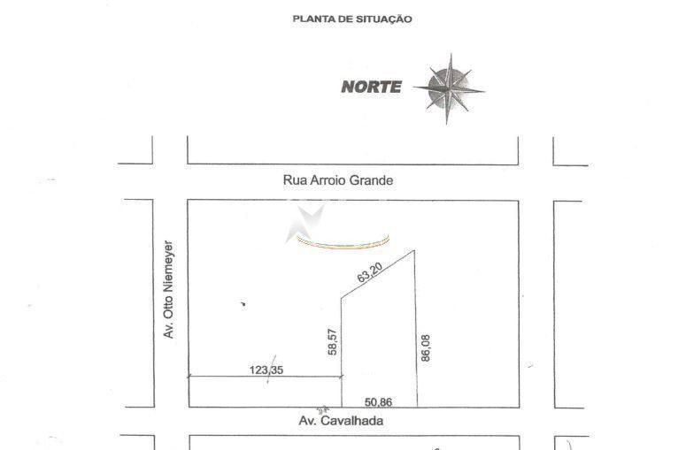 Terreno à venda  com 3778m², Avenida da Cavalhada no bairro Cavalhada em Porto Alegre