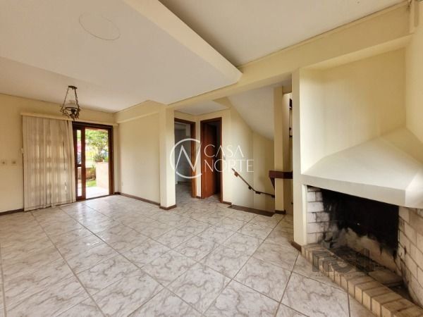 Casa de Condomínio à venda com 3 quartos, 190m², 1 suíte, 2 vagas, Rua Giorgio Negroni no bairro Espírito Santo em Porto Alegre