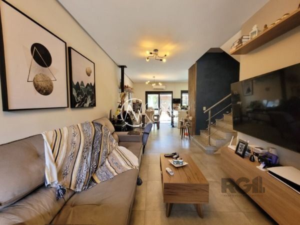 Casa de Condomínio à venda com 3 quartos, 150m², 1 suíte, 1 vaga, Pau Brasil no bairro Hípica em Porto Alegre