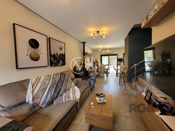 Casa de Condomínio à venda com 3 quartos, 150m², 1 suíte, 1 vaga, Pau Brasil no bairro Hípica em Porto Alegre