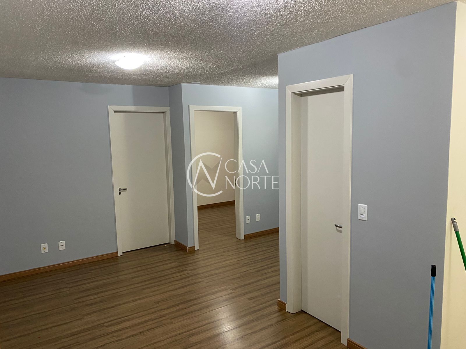 Apartamento à venda com 2 quartos, 52m², 1 vaga, Rua Napoleão Jacques da Rosa no bairro Restinga em Porto Alegre