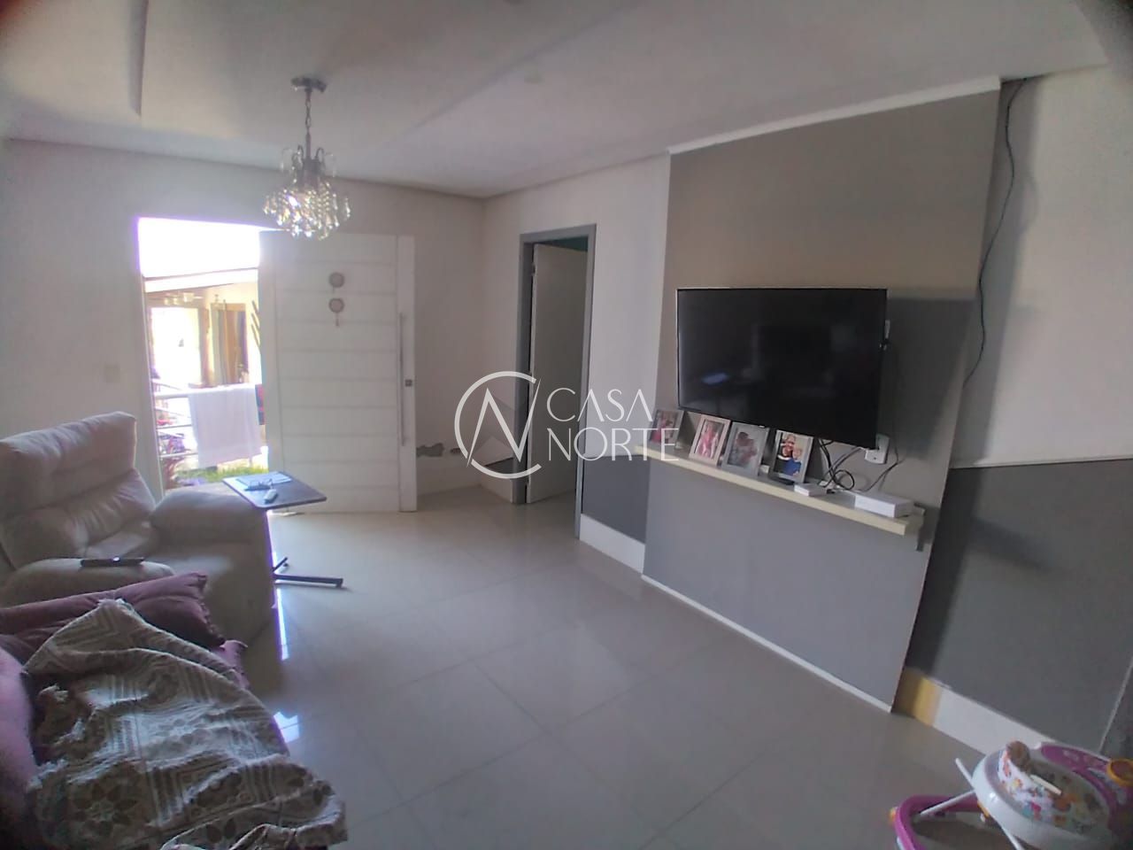 Casa à venda com 5 quartos, 180m², 1 suíte, 2 vagas, Rua Panambi no bairro Cavalhada em Porto Alegre