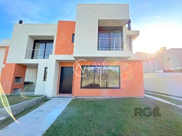 Casa à venda com 3 quartos, 147m², 1 suíte, 2 vagas, Rua Jean Vardaramatos no bairro Hípica em Porto Alegre