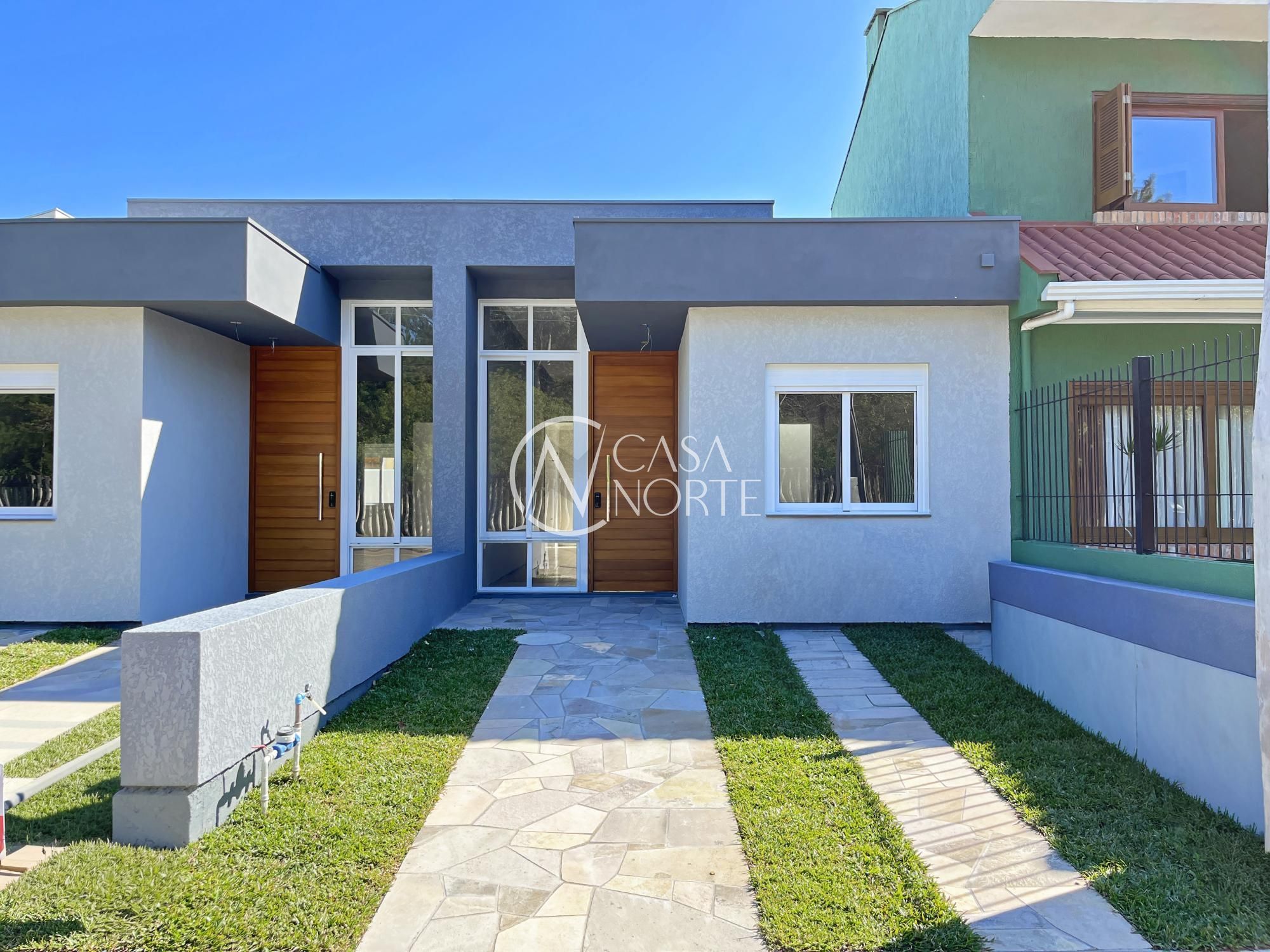 Casa à venda com 2 quartos, 65m², 1 suíte, 2 vagas, Rua Fernando Jorge Schneider no bairro Hípica em Porto Alegre