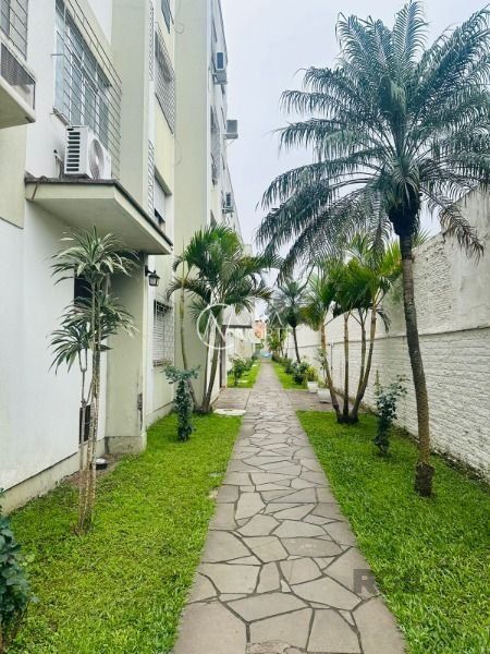 Apartamento à venda com 2 quartos, 60m², 1 vaga, Rua Coronel Massot no bairro Cristal em Porto Alegre