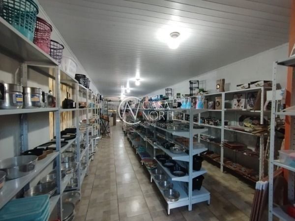 Casa à venda com 5 quartos, 500m², 3 vagas, Rua Jorge Mello Guimaraes no bairro Belém Novo em Porto Alegre