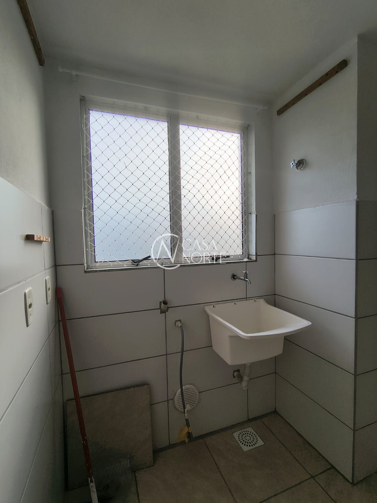 Apartamento à venda com 2 quartos, 51m², 1 vaga, Rua Gentil Claudionor de Souza Lopes no bairro Chapéu do Sol em Porto Alegre