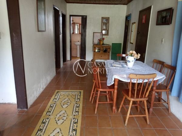 Terreno à venda  com 379m², Rua Albertina Paz no bairro Restinga em Porto Alegre