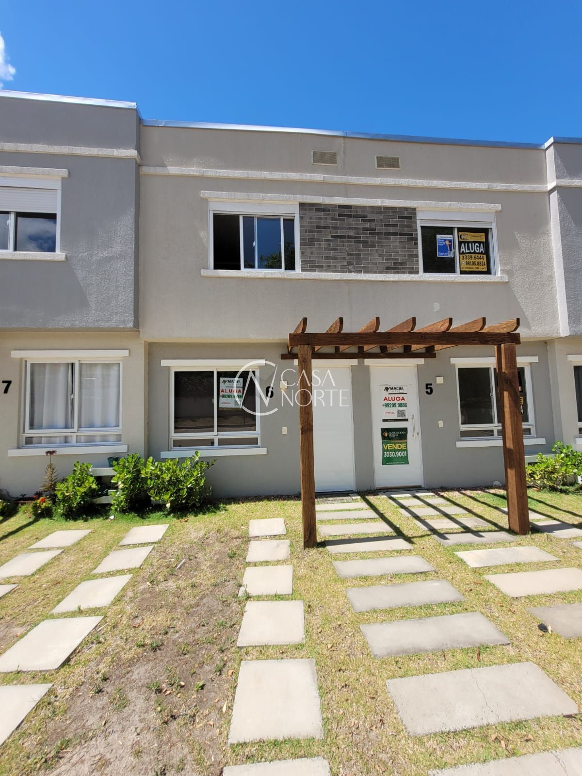 Casa de Condomínio à venda com 2 quartos, 80m², 1 vaga, Estrada Cristiano Kraemer no bairro Vila Nova em Porto Alegre