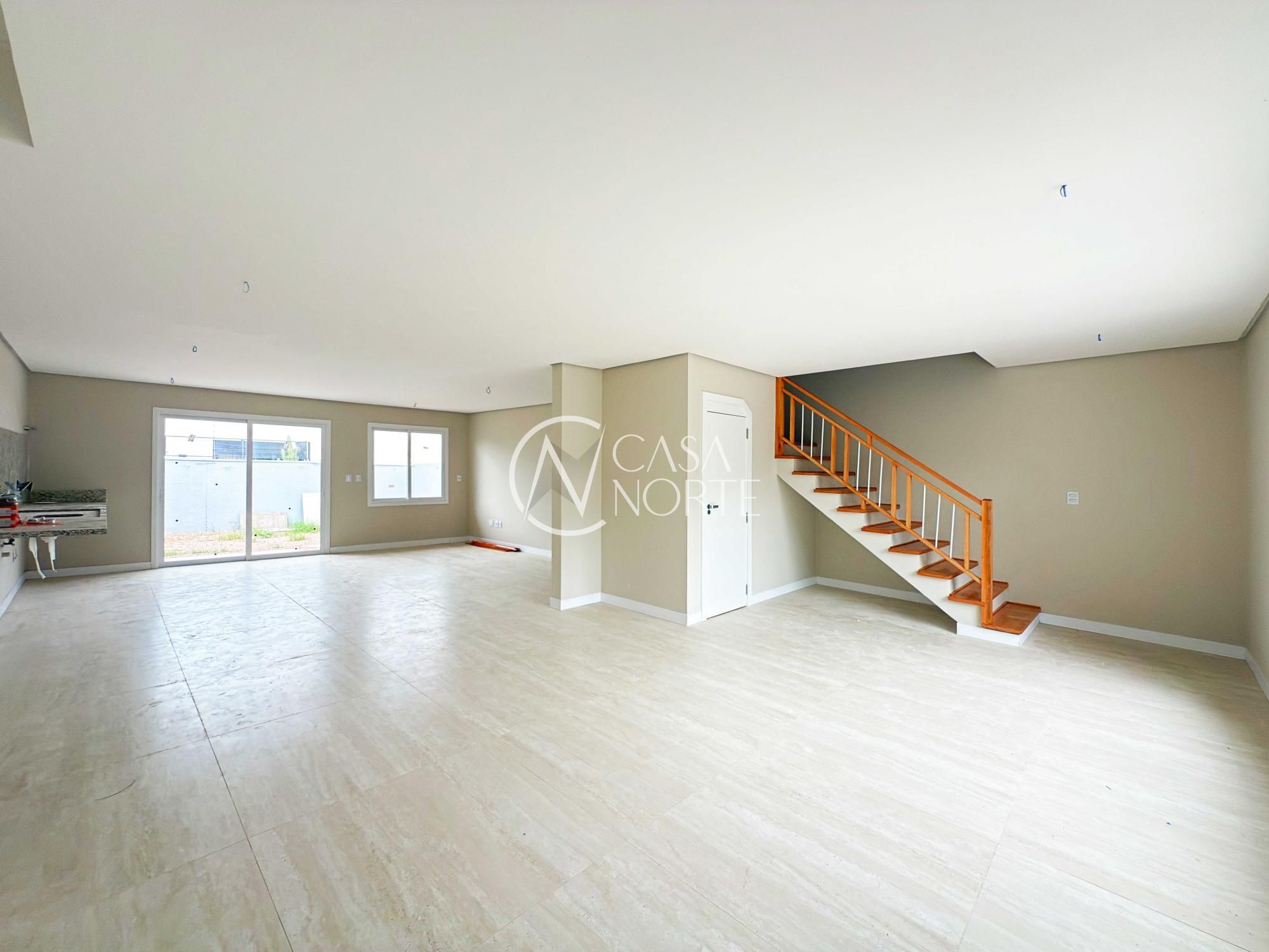 Casa à venda com 3 quartos, 140m², 1 suíte, 2 vagas, Rua Irany de Oliveira Santanna no bairro Hípica em Porto Alegre