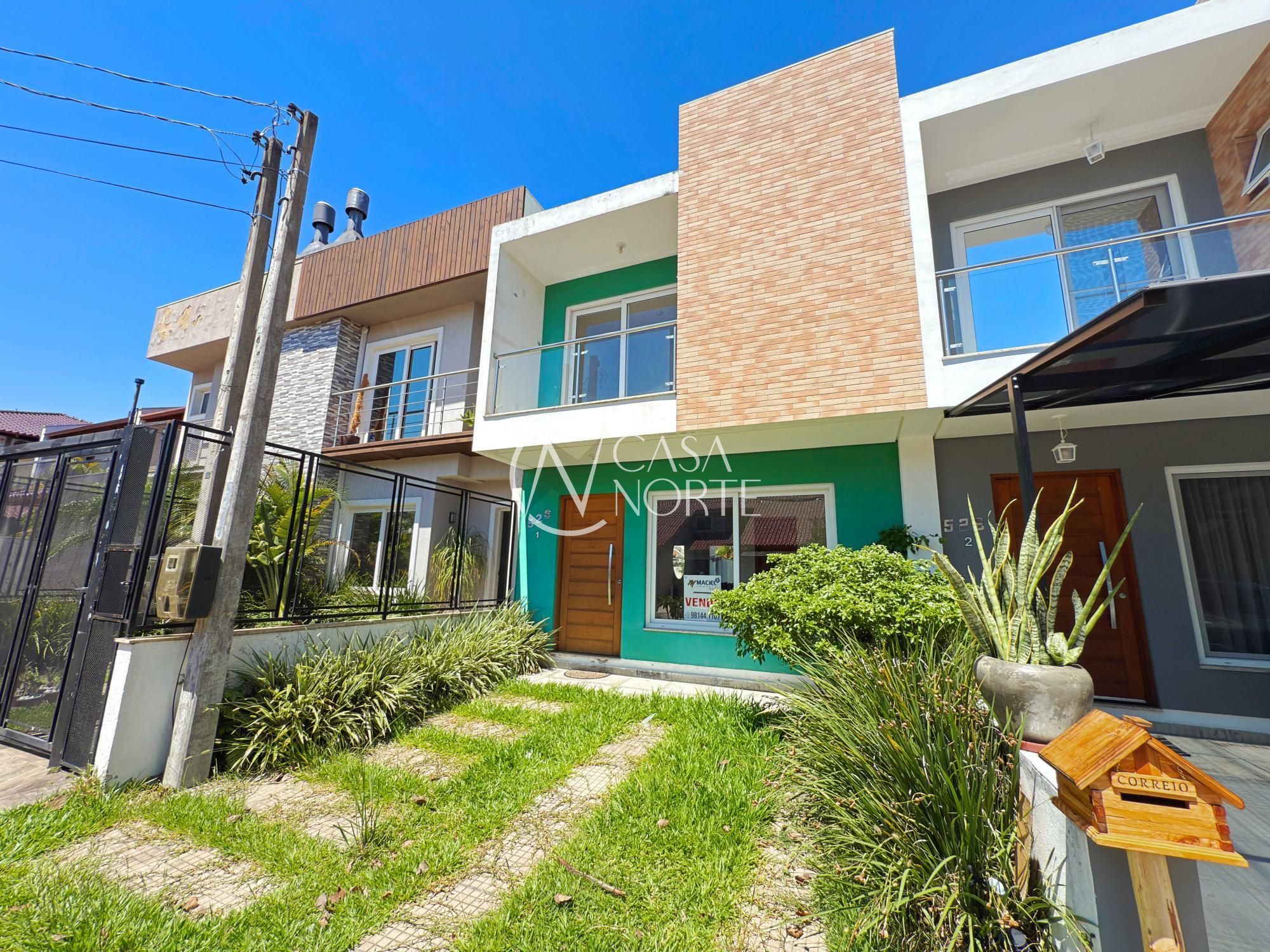 Casa à venda com 3 quartos, 121m², 1 suíte, 2 vagas, Rua Pau-Brasil no bairro Hípica em Porto Alegre