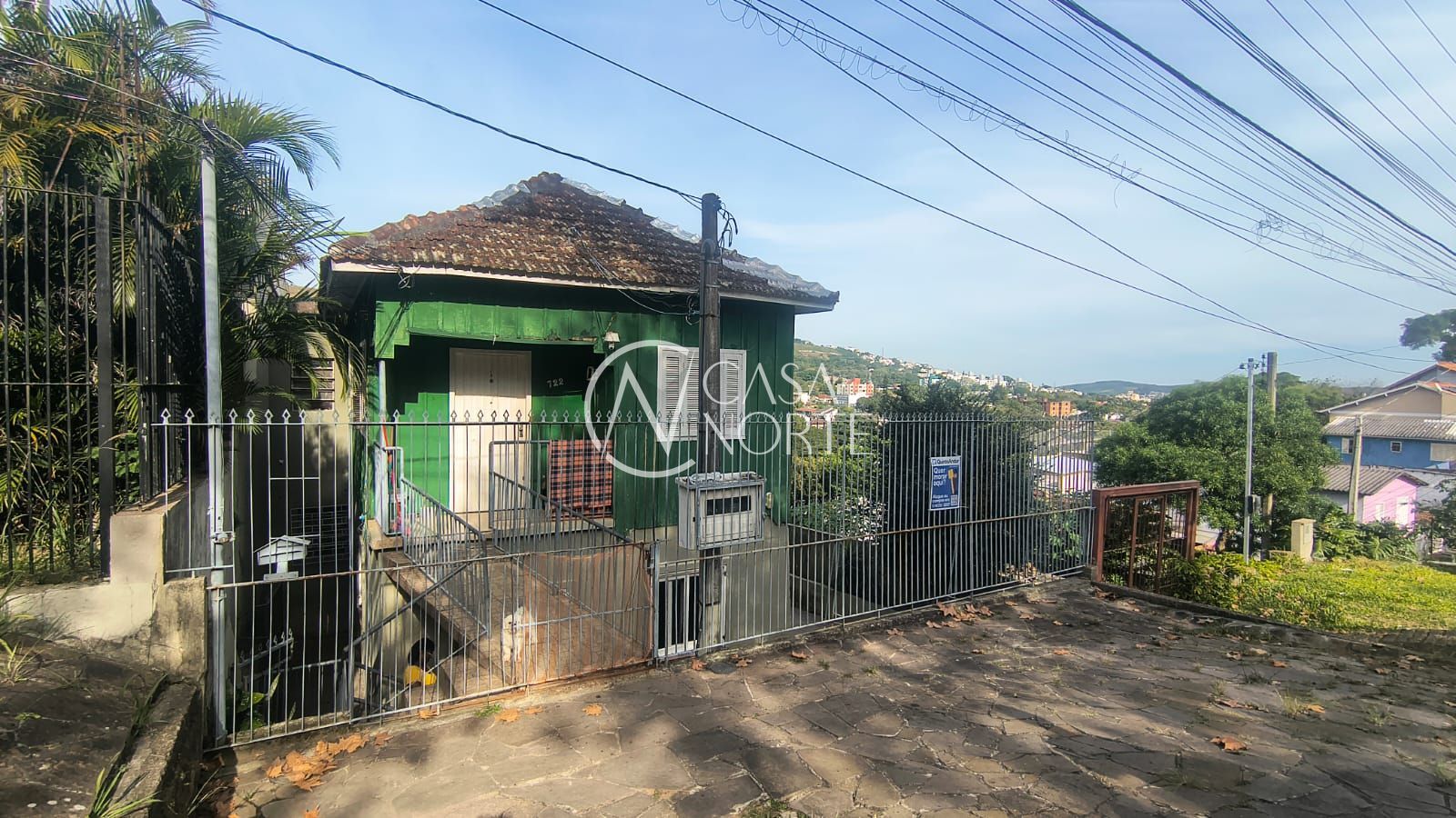 Casa à venda com 5 quartos, 100m², Rua Octávio de Souza no bairro Nonoai em Porto Alegre