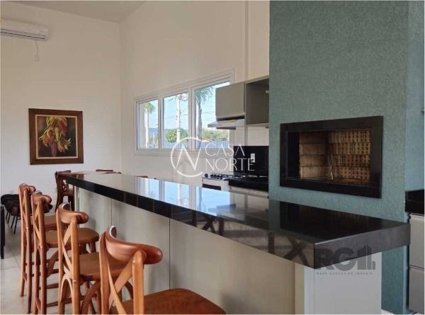 Terreno à venda  com 132m², Rua Lucindo Antônio Bottin no bairro Hípica em Porto Alegre