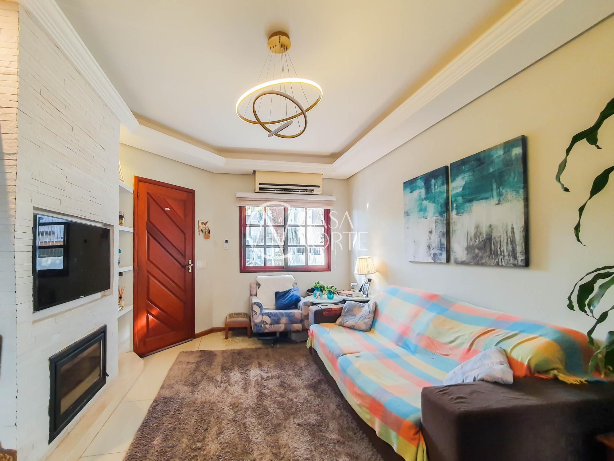 Casa à venda com 3 quartos, 140m², 1 suíte, 2 vagas, Rua Pau-Brasil no bairro Hípica em Porto Alegre