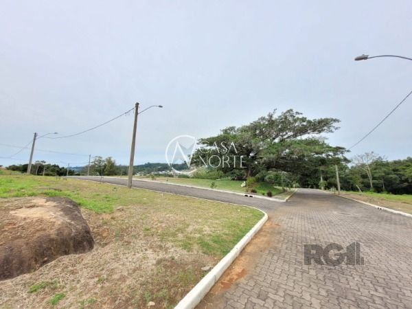 Terreno à venda  com 229m², Estrada Jorge Pereira Nunes no bairro Campo Novo em Porto Alegre