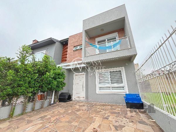Casa à venda com 3 quartos, 127m², 1 suíte, 2 vagas, Rua Aldo Sani no bairro Hípica em Porto Alegre