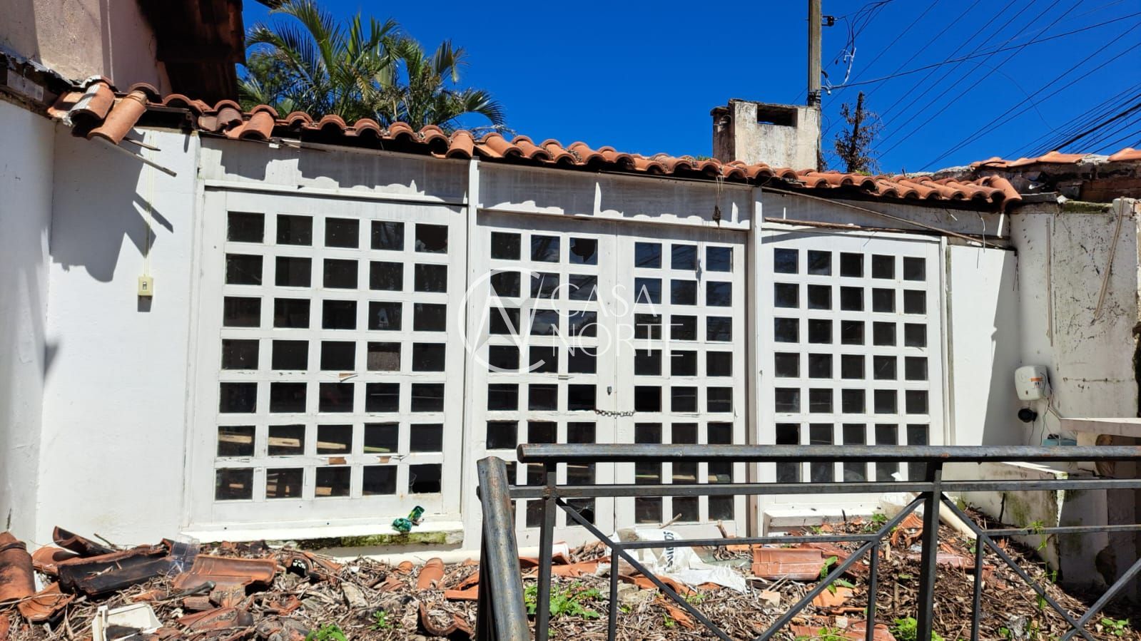 Terreno à venda  com 262m², Rua Jacipuia no bairro Guarujá em Porto Alegre