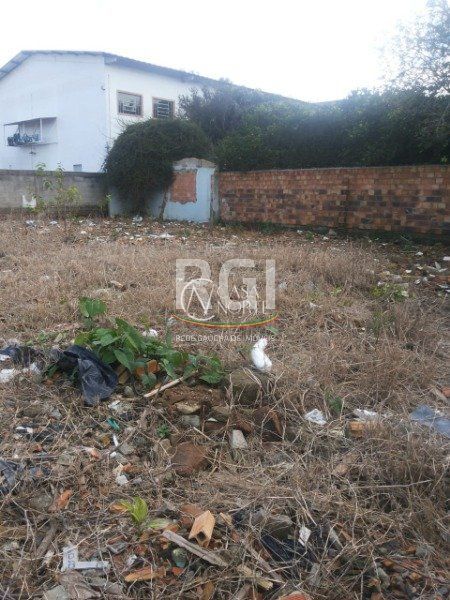 Terreno à venda  com 370m², Rua São Bartolomeu no bairro Lomba do Pinheiro em Porto Alegre