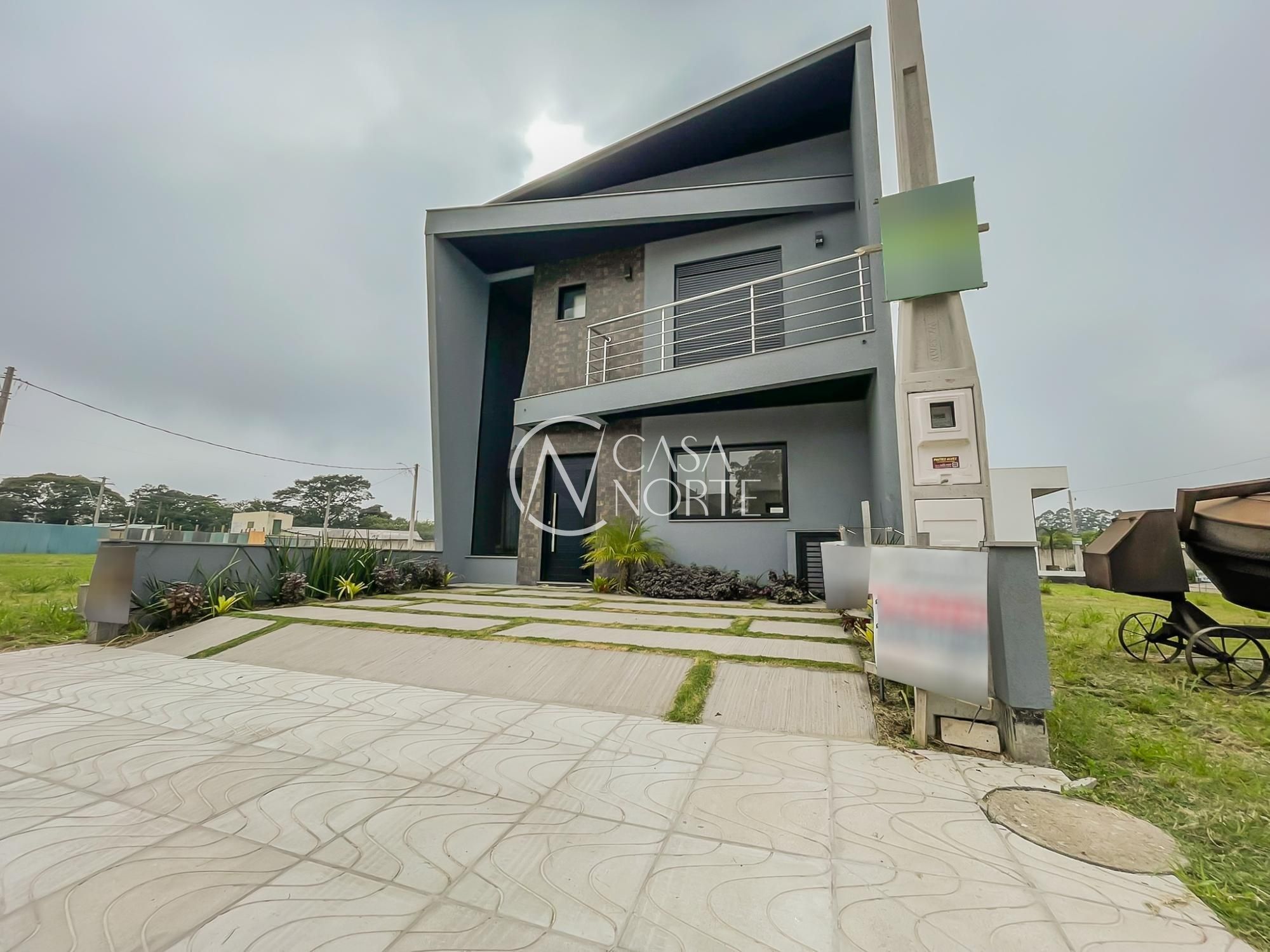 Casa de Condomínio à venda com 3 quartos, 140m², 1 suíte, 2 vagas, Avenida Juca Batista no bairro Hípica em Porto Alegre