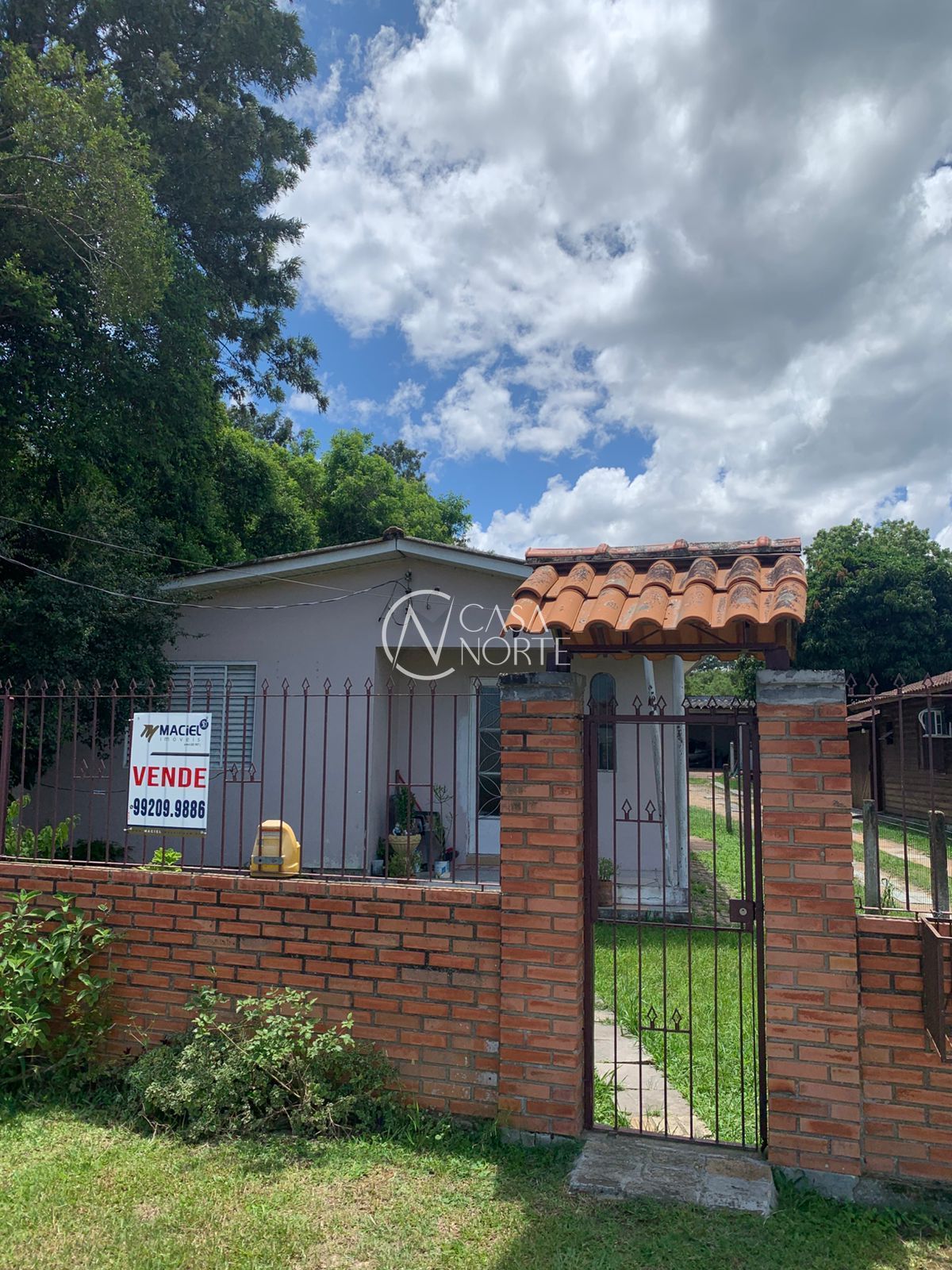 Casa à venda com 2 quartos, 30m², 2 vagas, Estrada Gedeon Leite no bairro Hípica em Porto Alegre