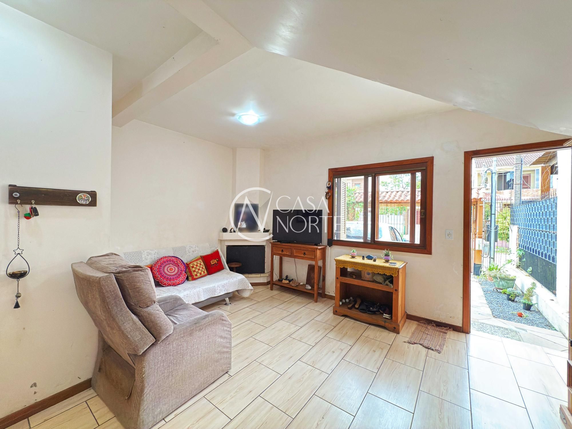 Sobrado à venda com 2 quartos, 70m², 1 vaga, Rua Isidoro Bettio no bairro Aberta dos Morros em Porto Alegre