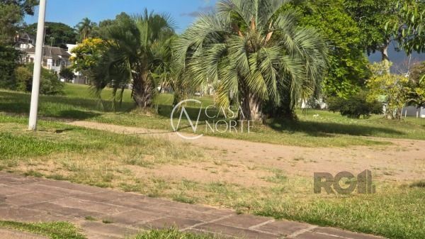 Terreno à venda  com 172m², Rua Ivo Walter Kern no bairro Hípica em Porto Alegre